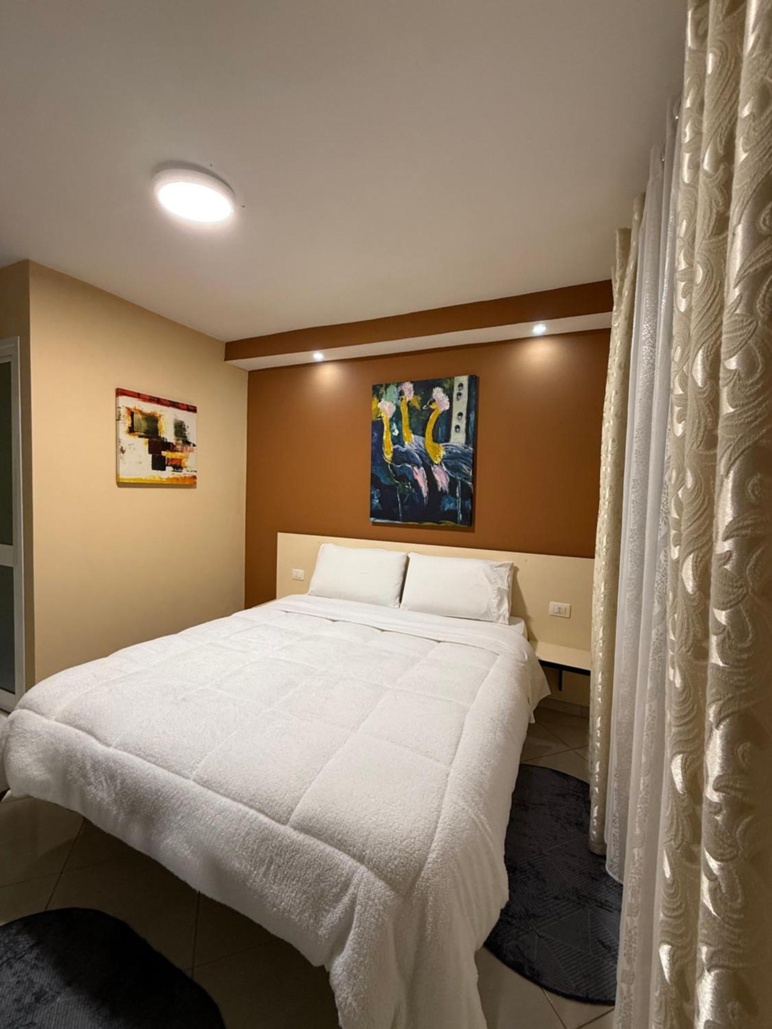 Hotel M&S 地拉那 外观 照片