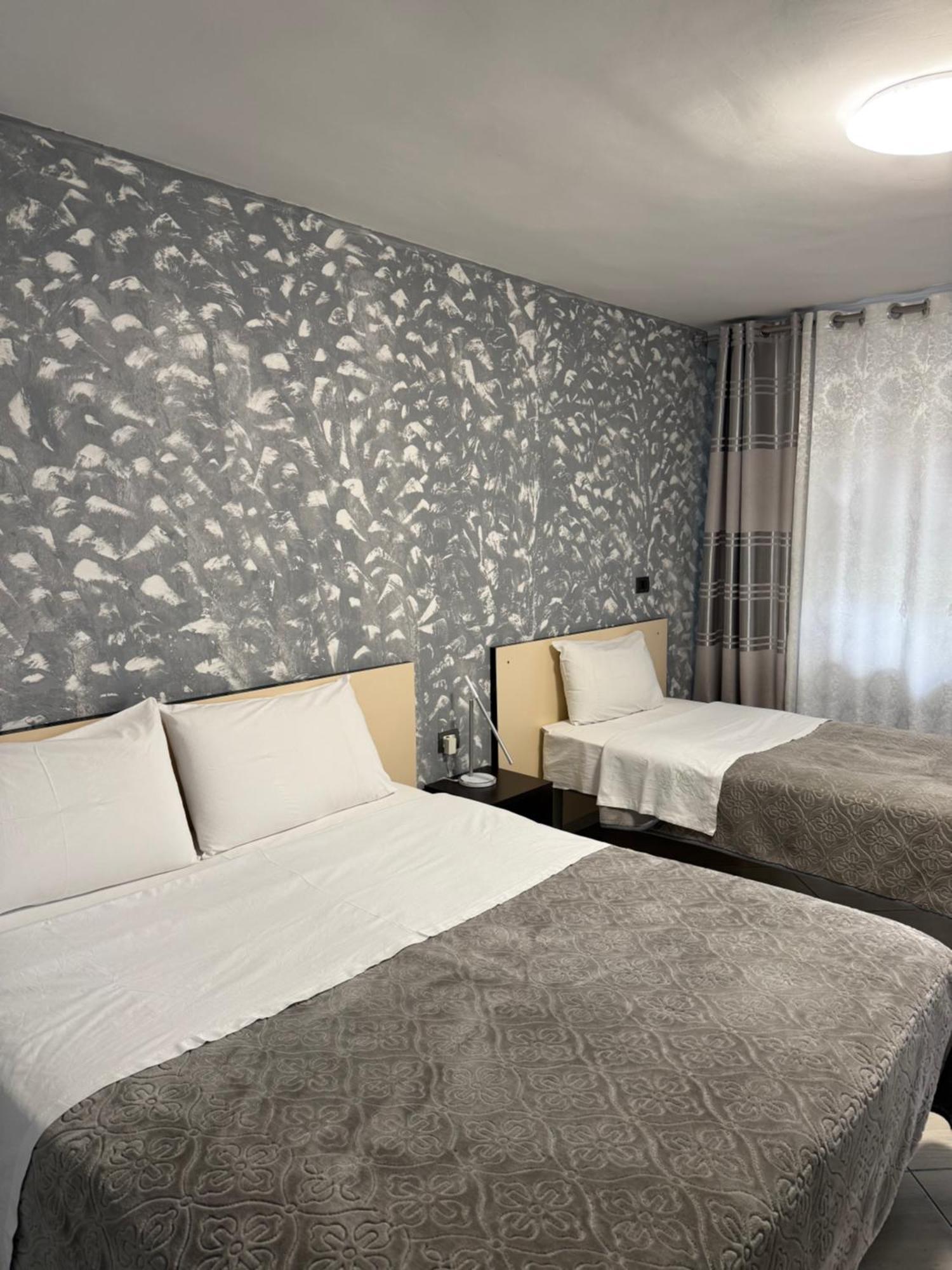 Hotel M&S 地拉那 外观 照片